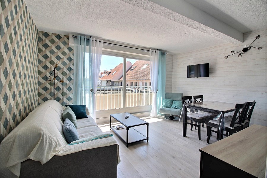 /picture/helios/116215201/JEANGAURIE 25/5_2025-12-07CET00h00-11.jpg